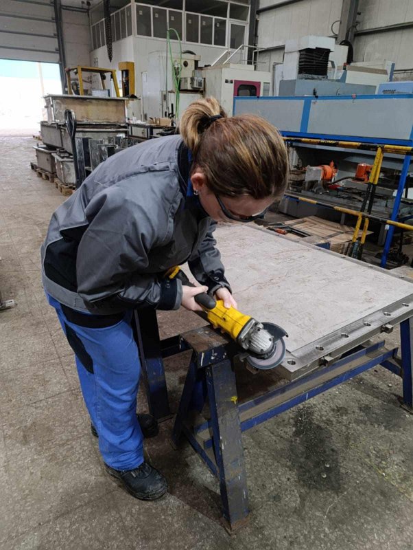 ceac0617-19ed-4133-ae73-4cd30434cd56