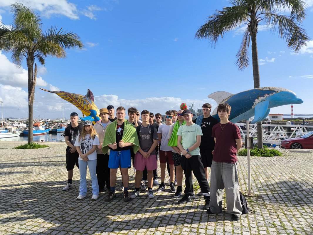 013baeaa-ff64-4289-8318-3d0c482e2576