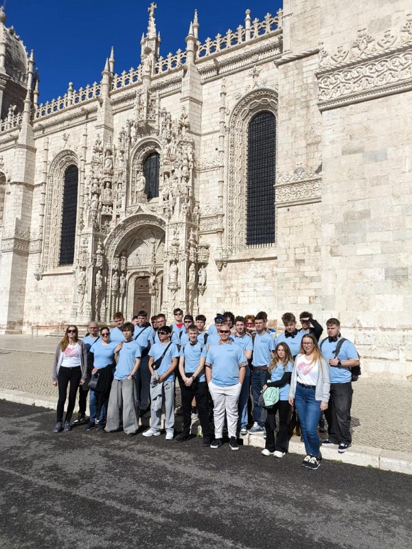 0a74da61-bf27-4ad5-991f-b95ddd652c23